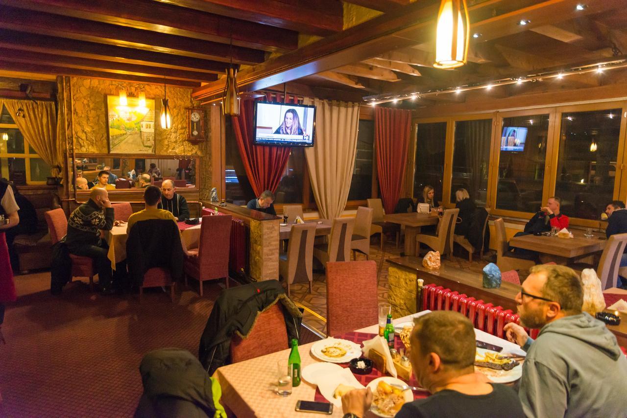 Donji Vakuf Motel Orhideja מראה חיצוני תמונה
